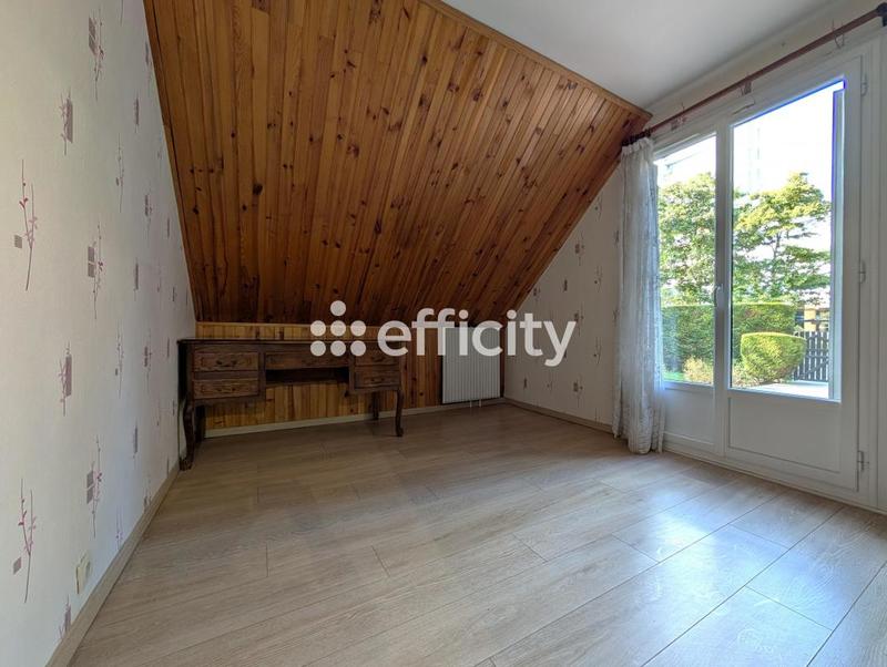 Appartement - 90 m² - 4 pièces