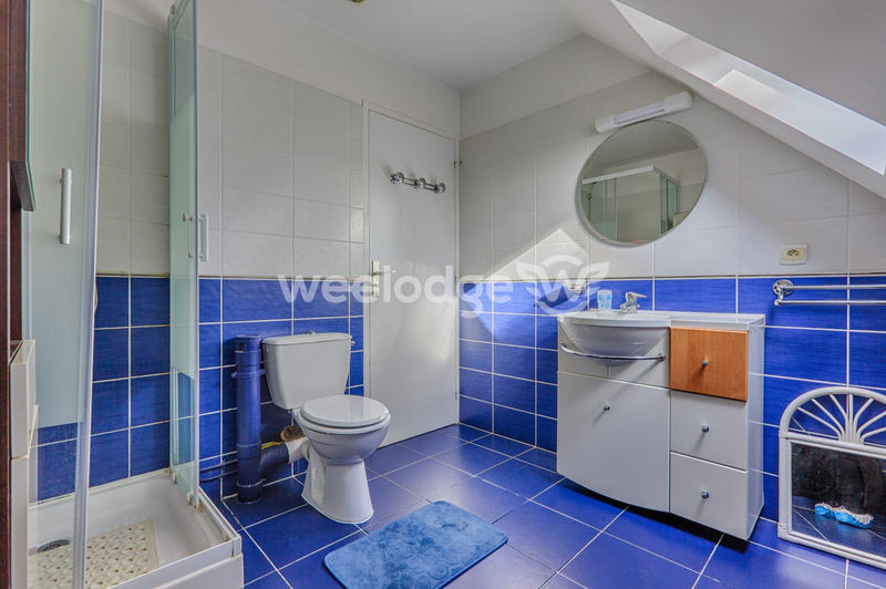 Maison - 122 m² - 8 pièces