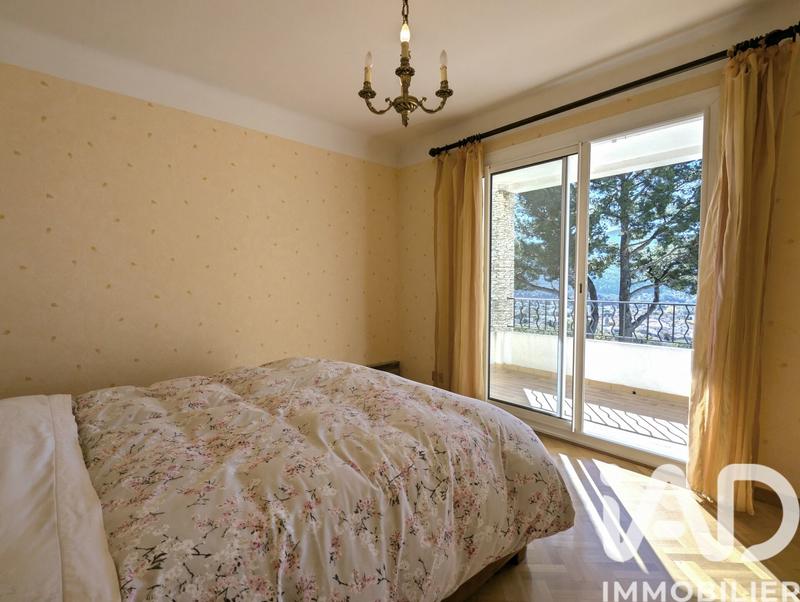 Maison - 111 m² - 4 pièces