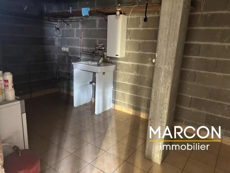 Propriété - 277 m² - 12 pièces