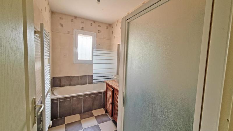 Maison - 99 m² - 4 pièces