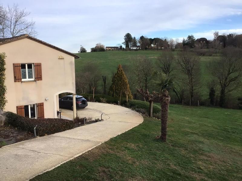 Villa - 440 m² - 9 pièces