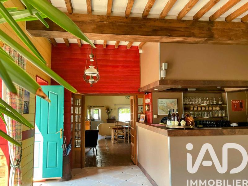 Maison - 299 m² - 9 pièces