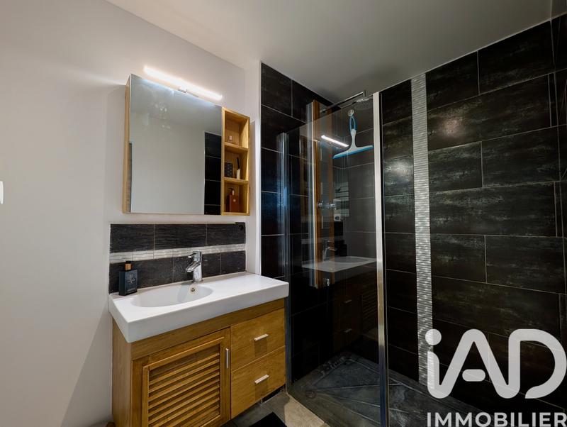 Maison - 180 m² - 6 pièces