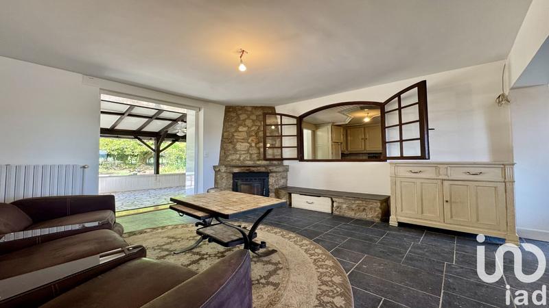 Maison - 244 m² - 8 pièces