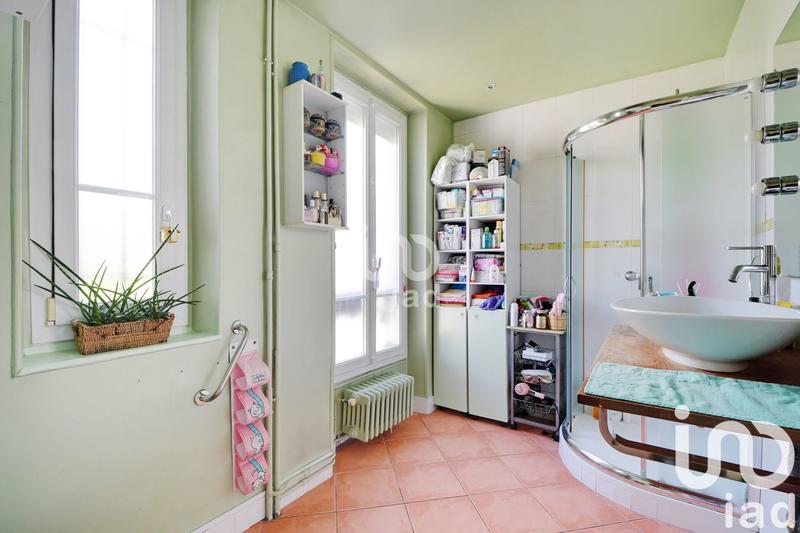 Maison - 200 m² - 8 pièces