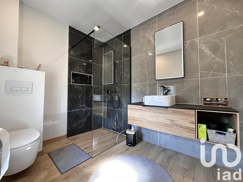 Maison de ville - 200 m² - 6 pièces