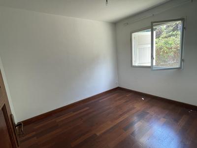 Appartement - 94 m² - 4 pièces