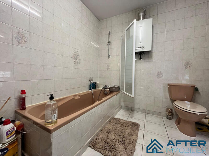 Maison - 140 m² - 8 pièces