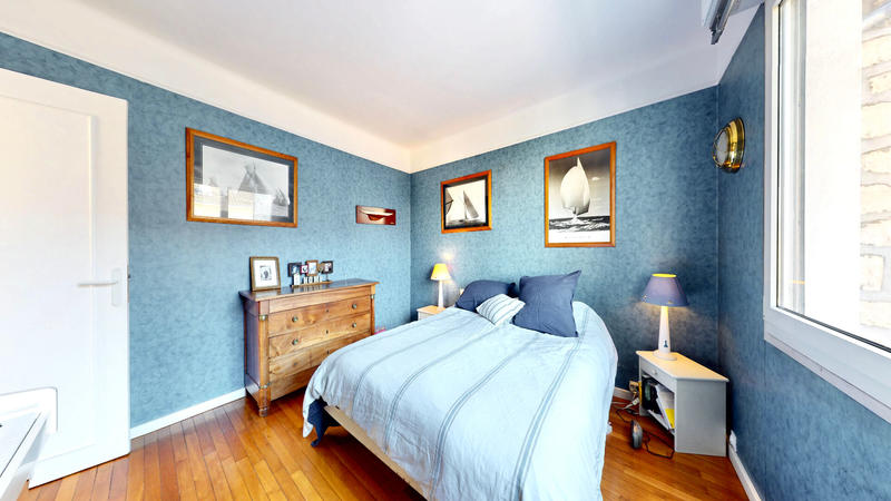 Maison - 202 m² - 8 pièces