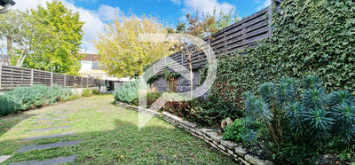 Maison - 283 m² - 11 pièces