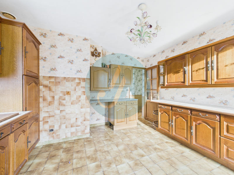 Maison - 101 m² - 5 pièces