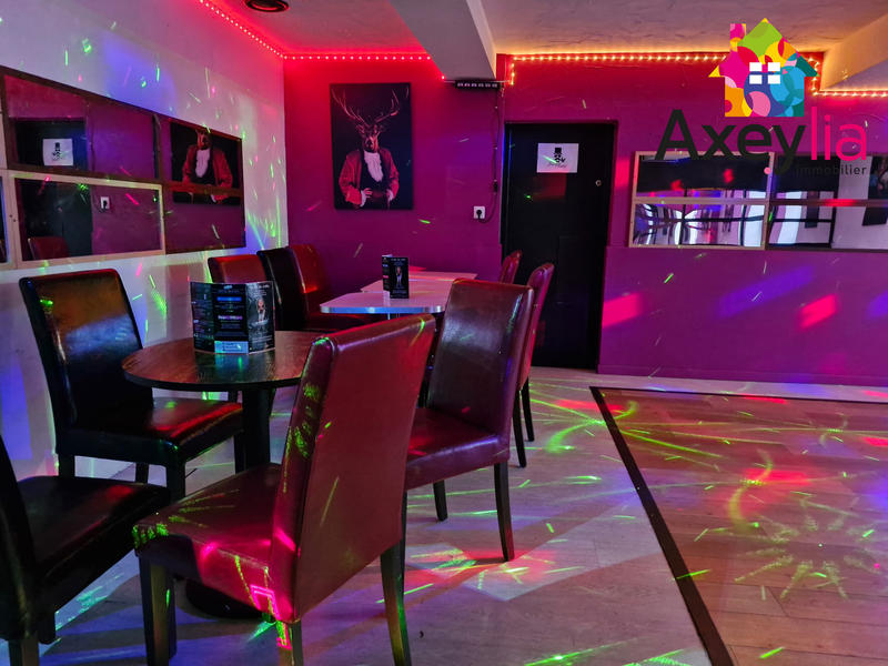 Fonds de commerce - Magasins - 123 m²