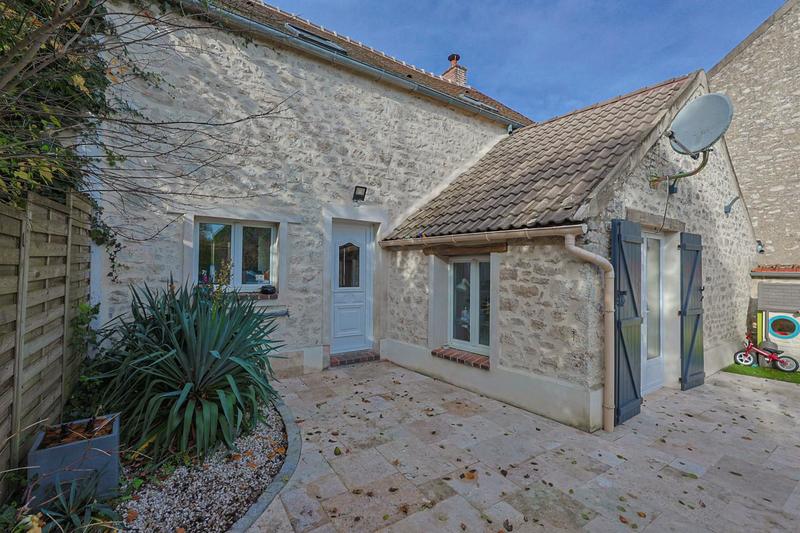 Maison - 85 m² - 4 pièces