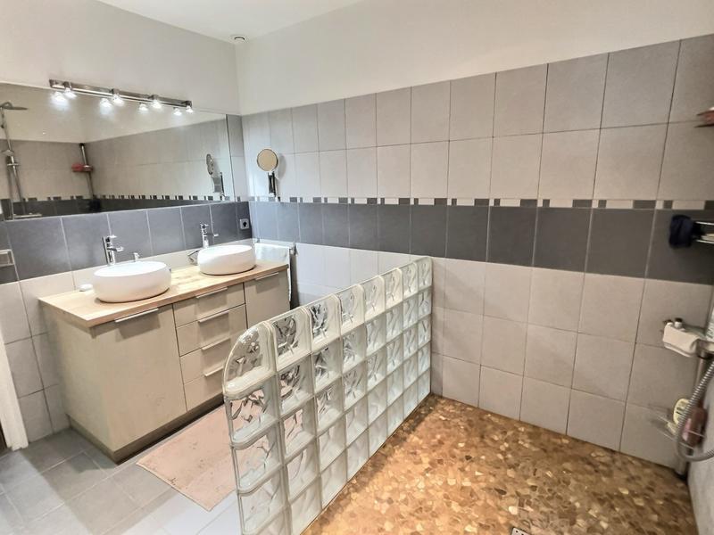 Maison ancienne - 117 m² - 6 pièces