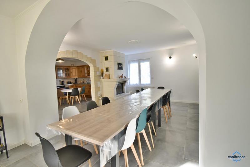 Maison - 215 m² - 8 pièces