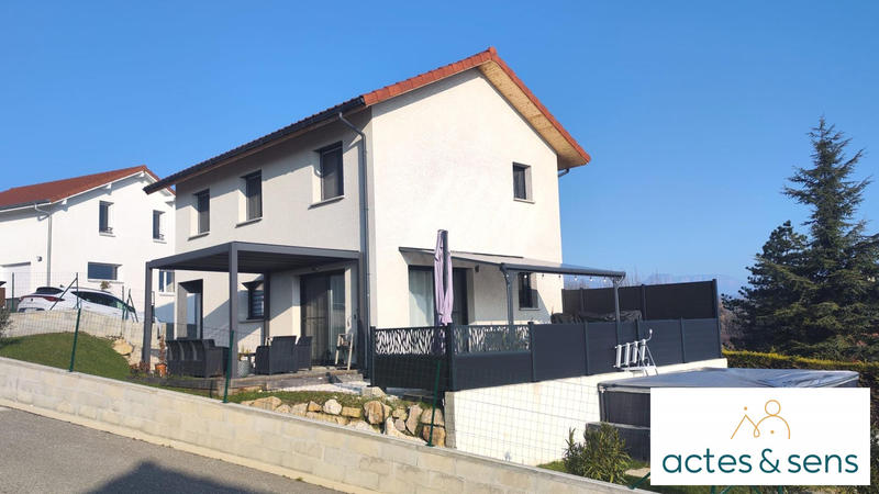 Maison - 114 m² - 5 pièces