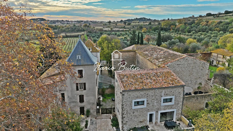 Maison - 415 m² - 14 pièces