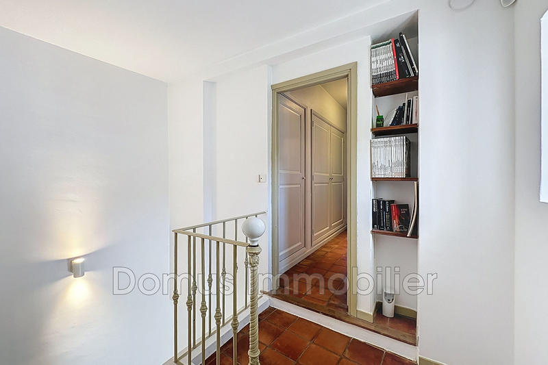 Maison - 259 m² - 6 pièces