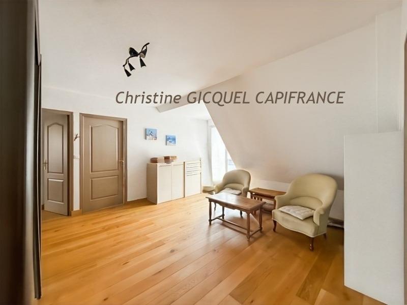 Villa - 210 m² - 10 pièces