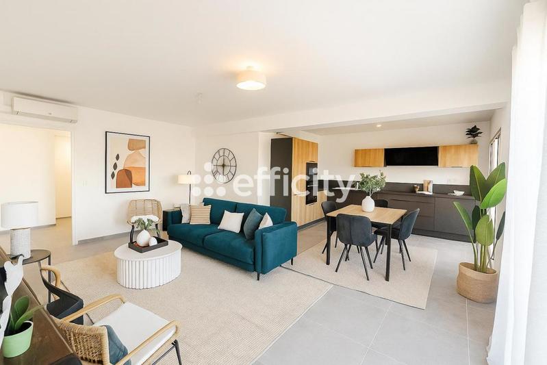 Appartement - 82 m² - 5 pièces