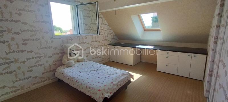 Maison - 210 m² - 8 pièces