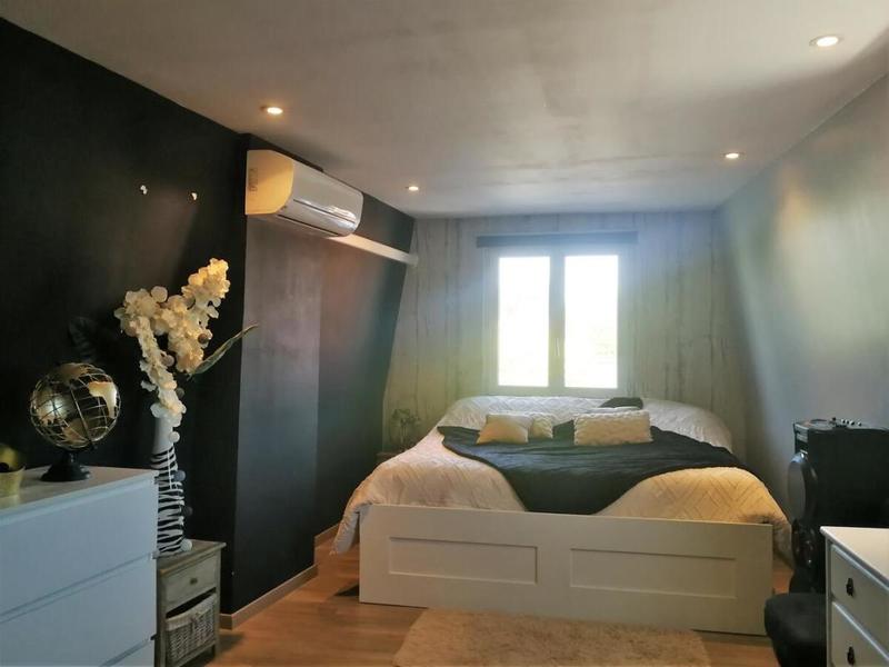 Maison - 157 m² - 7 pièces