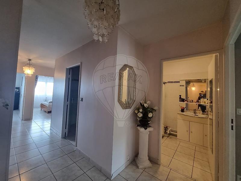 Appartement - 86 m² - 4 pièces