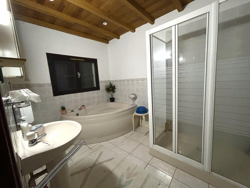 Maison - 102 m² - 6 pièces