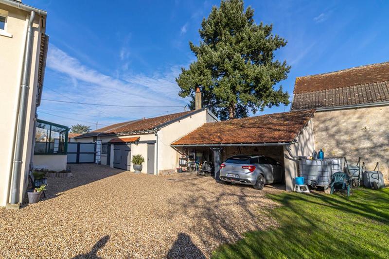 Maison - 122 m² - 5 pièces