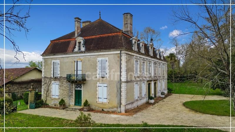 Propriété - 600 m² - 13 pièces