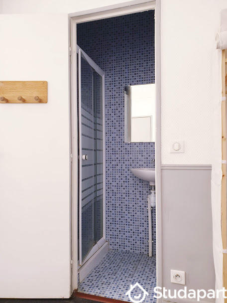 Chambre - 9 m² - 1 pièce