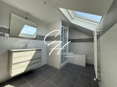 Appartement - 104 m² - 5 pièces