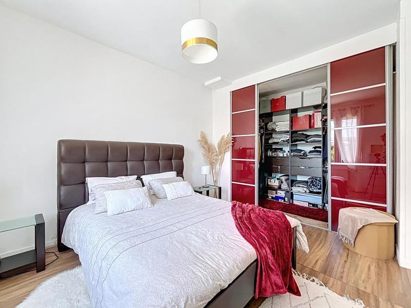 Maison - 197 m² - 6 pièces