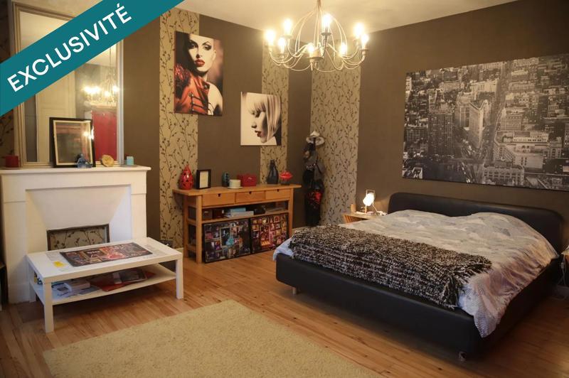 Maison - 247 m² - 6 pièces