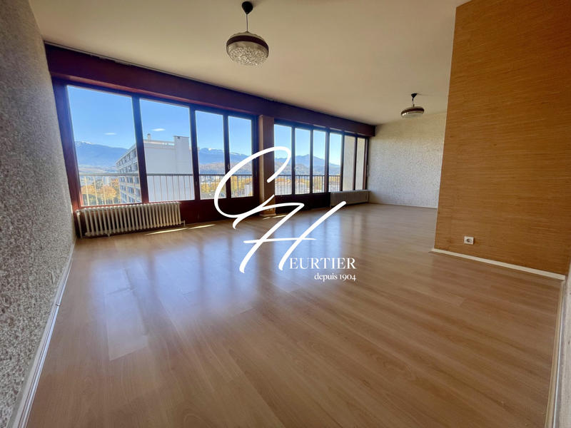 Appartement - 114 m² - 4 pièces