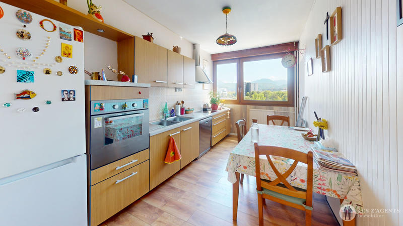 Appartement - 102 m² - 4 pièces