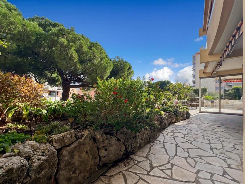 Appartement - 98 m² - 4 pièces