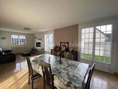 Maison - 145 m² - 6 pièces