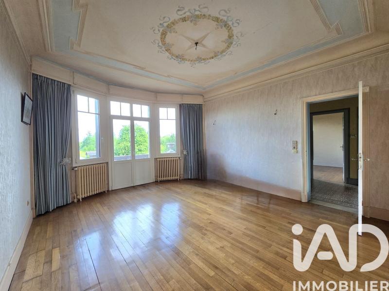 Maison - 200 m² - 8 pièces