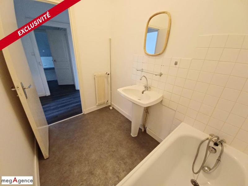 Appartement - 85 m² - 3 pièces