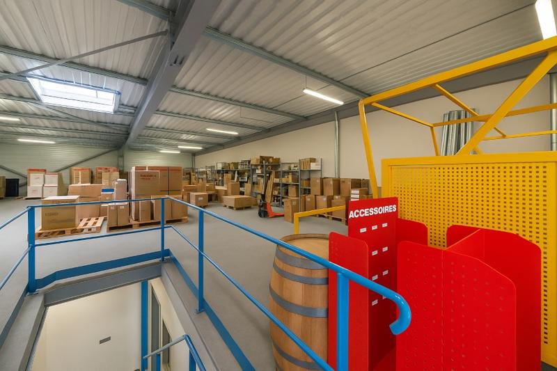 Local d'activité / Entrepôt - 765 m²