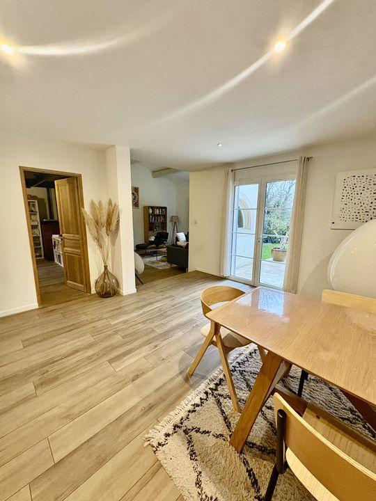 Villa - 225 m² - 7 pièces