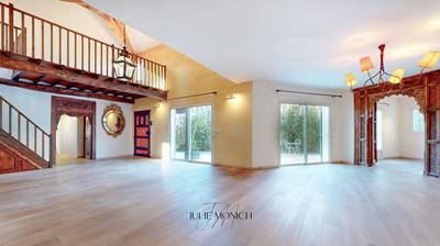 Maison - 149 m² - 6 pièces