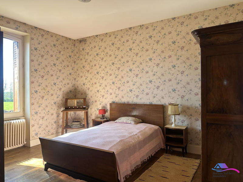 Maison - 160 m² - 8 pièces