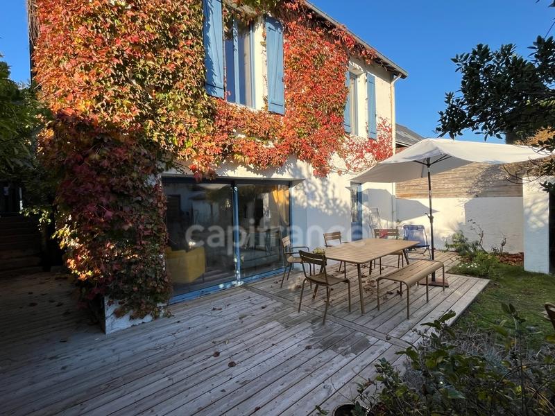 Maison - 140 m² - 5 pièces
