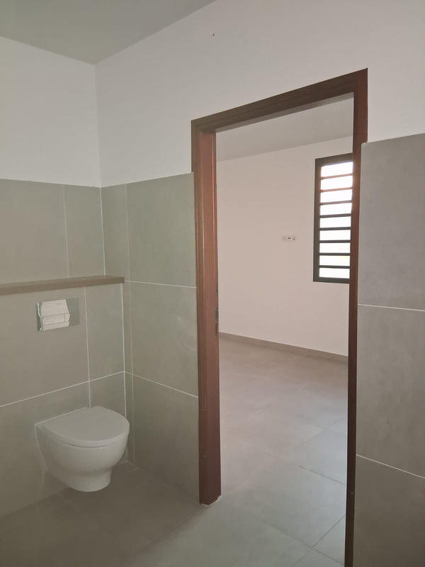 Maison - 98 m² - 4 pièces