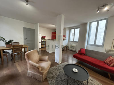 Appartement - 82 m² - 4 pièces