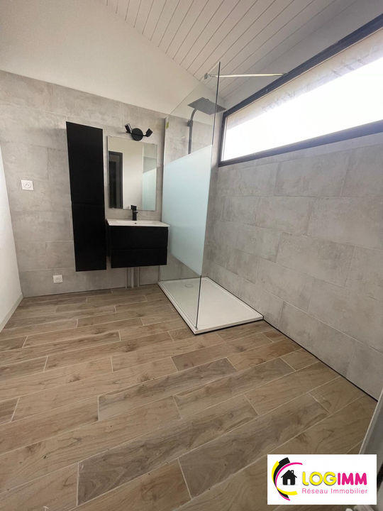 Maison - 187 m² - 6 pièces