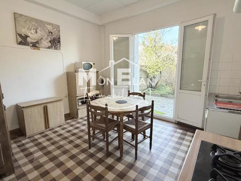 Maison - 123 m² - 7 pièces